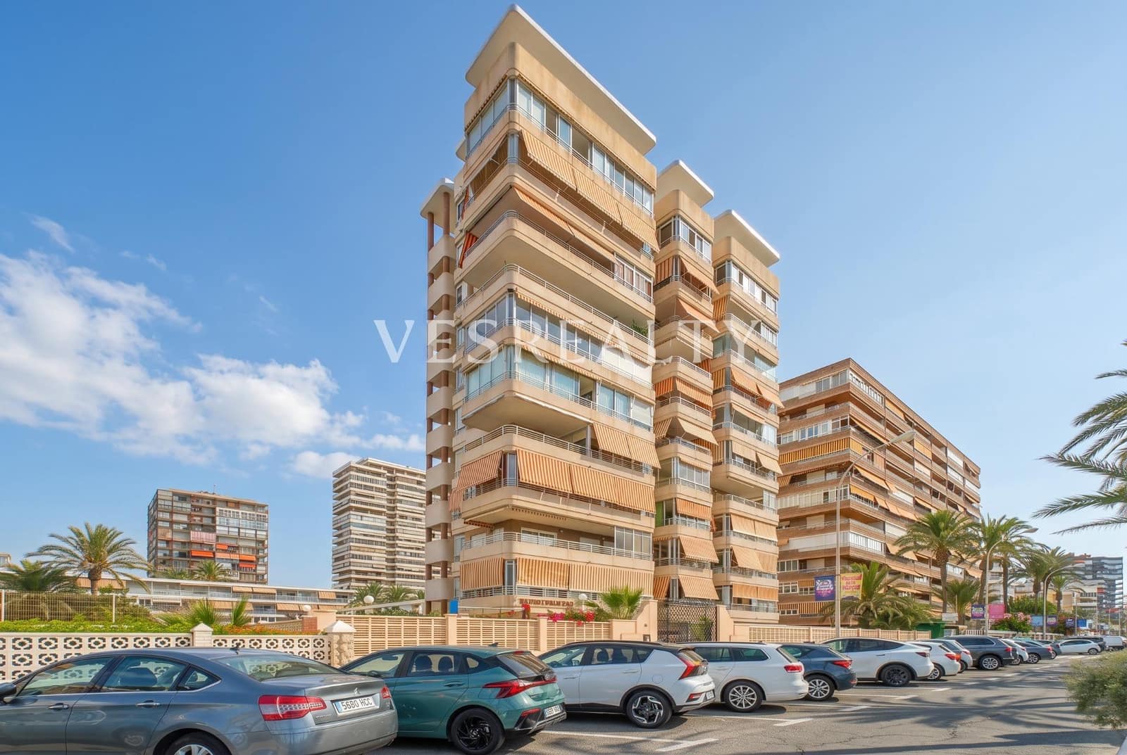 2 soverom Leilighet til leie i Playa de San Juan med svømmebasseng garasje - € 1 700 (Ref: 9977485)