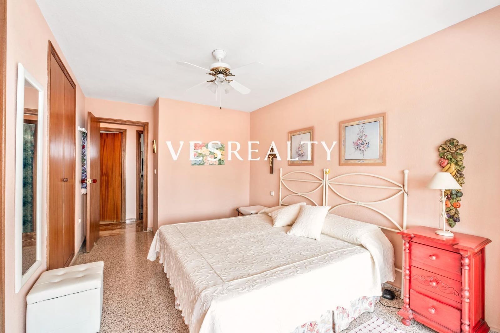 2 soverom Leilighet til leie i Playa de San Juan med svømmebasseng garasje - € 1 300 (Ref: 9985137)