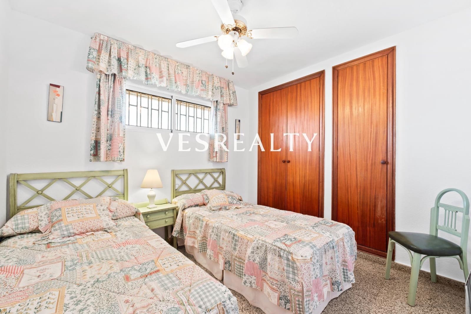 2 soverom Leilighet til leie i Playa de San Juan med svømmebasseng garasje - € 1 300 (Ref: 9985137)