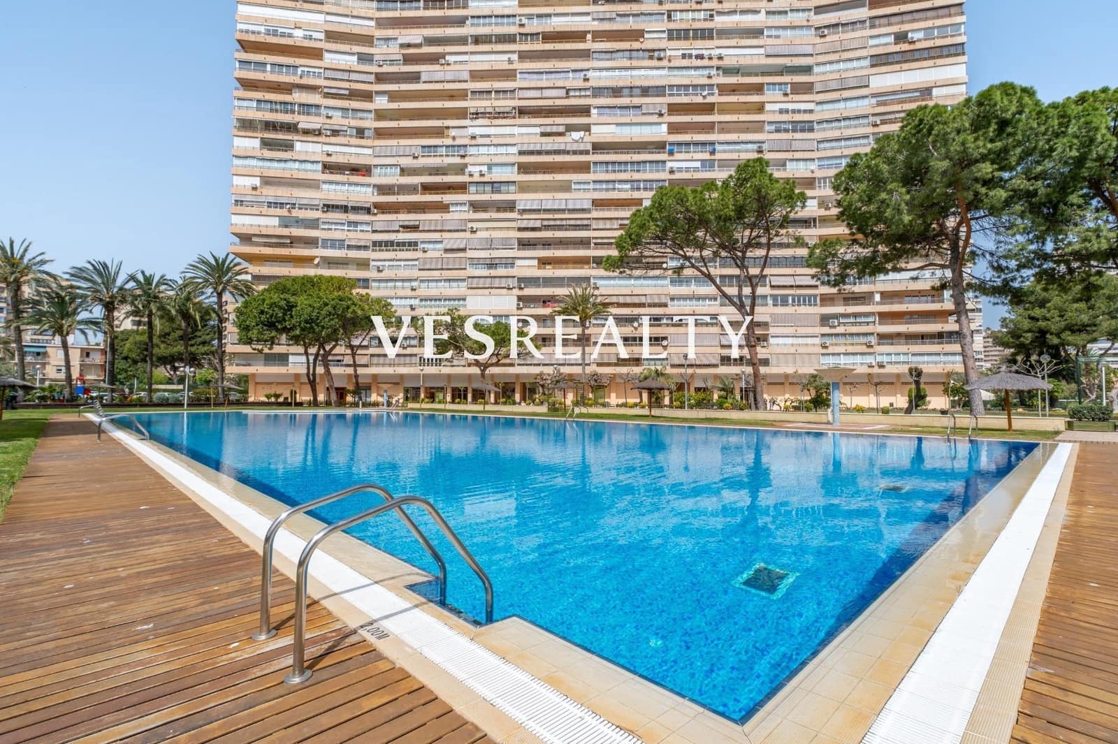 2 soverom Leilighet til leie i Playa de San Juan med svømmebasseng garasje - € 1 300 (Ref: 9985137)