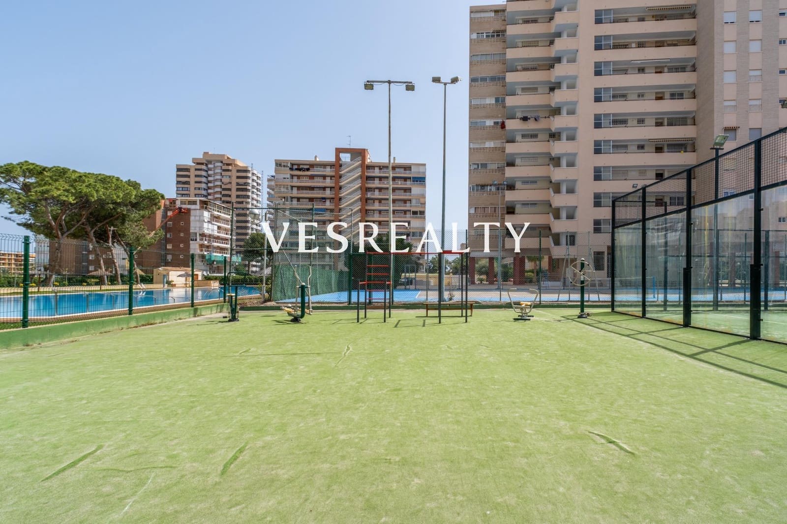 2 soverom Leilighet til leie i Playa de San Juan med svømmebasseng garasje - € 1 300 (Ref: 9985137)