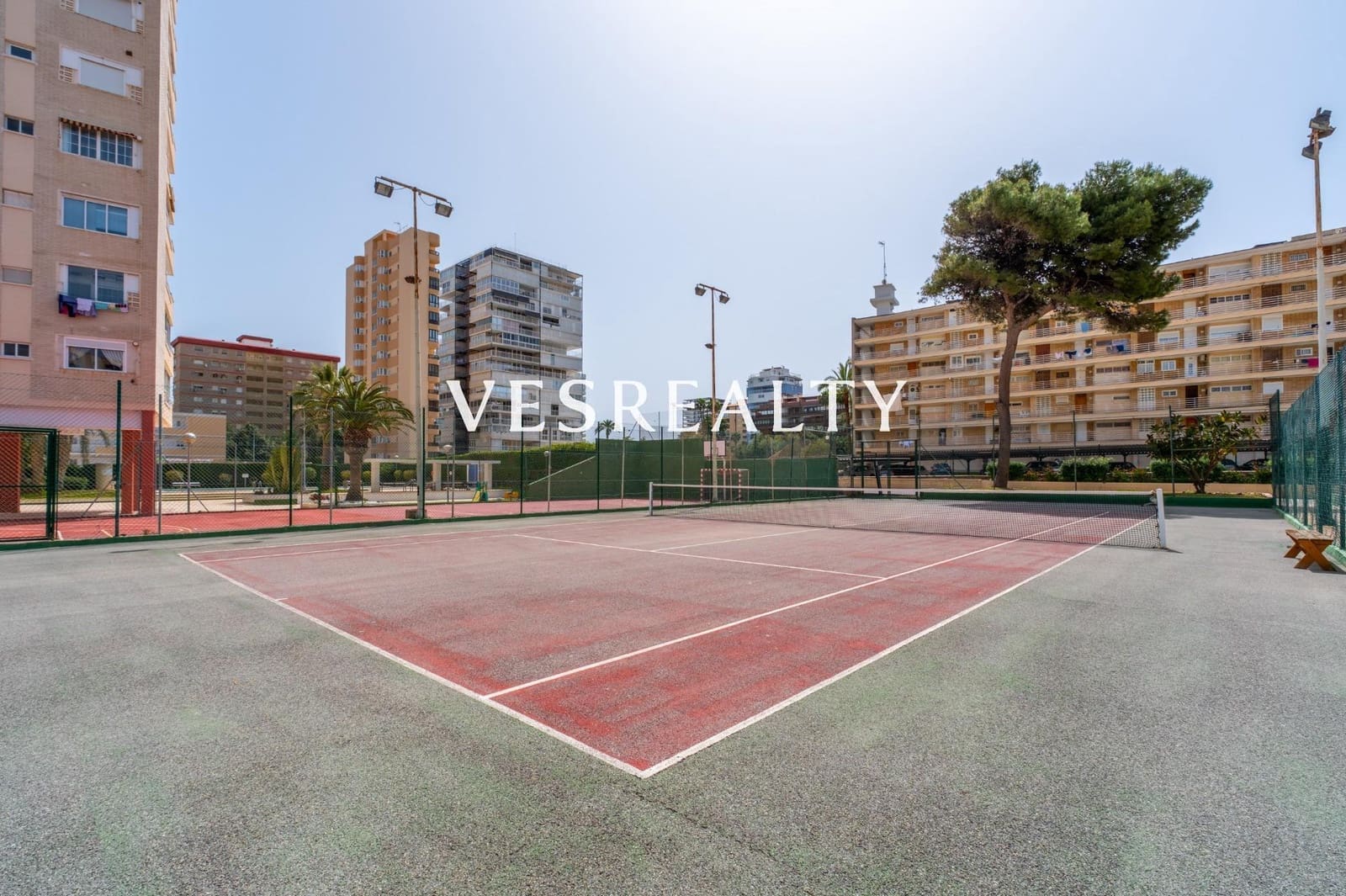 2 soverom Leilighet til leie i Playa de San Juan med svømmebasseng garasje - € 1 300 (Ref: 9985137)