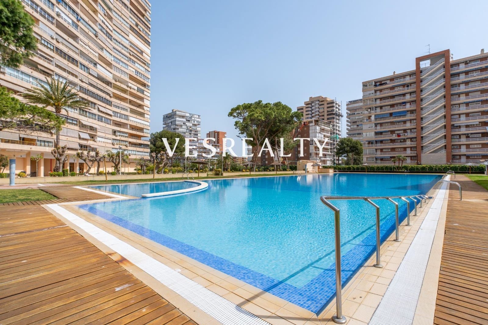 2 soverom Leilighet til leie i Playa de San Juan med svømmebasseng garasje - € 1 300 (Ref: 9985137)