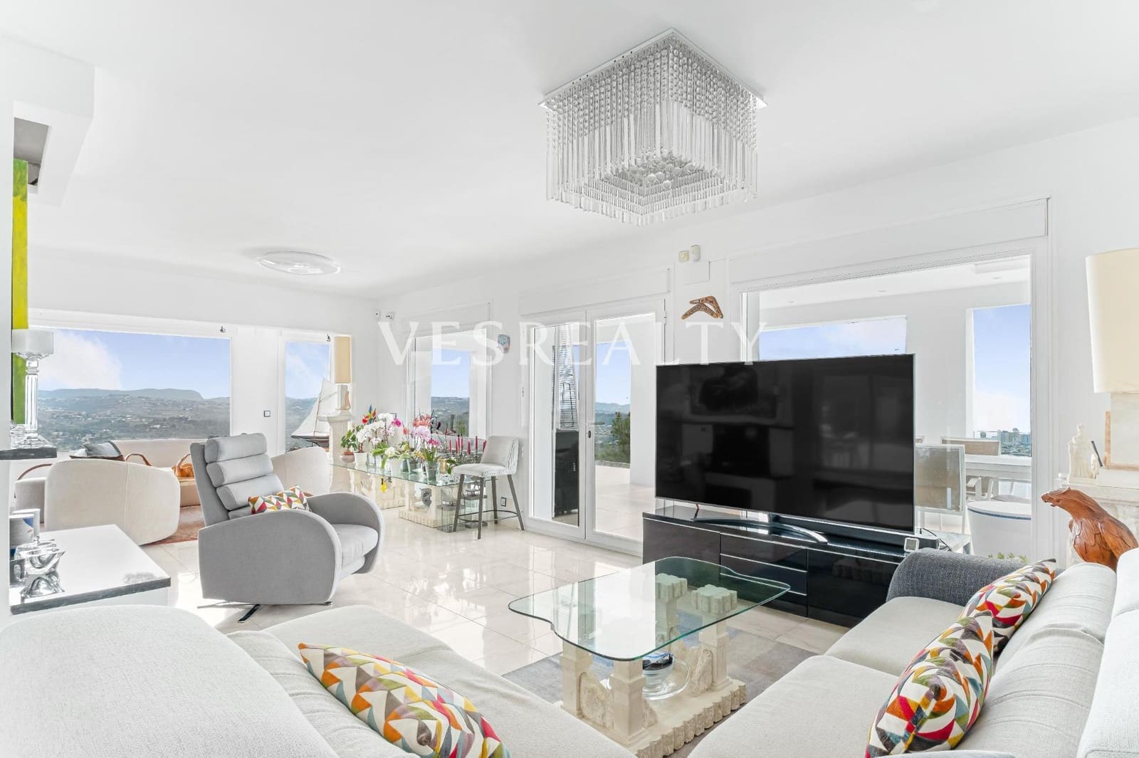 7 makuuhuone Huvila myytävänä paikassa Calpe / Calp mukana uima-altaan - 2 995 000 € (Ref: 9990876)