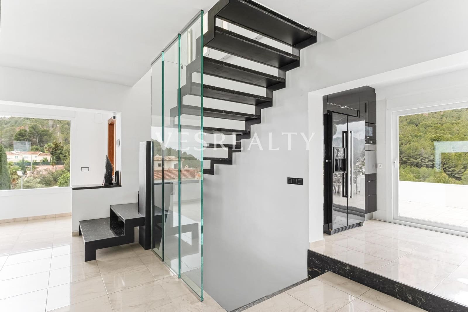 7 makuuhuone Huvila myytävänä paikassa Calpe / Calp mukana uima-altaan - 2 995 000 € (Ref: 9990876)