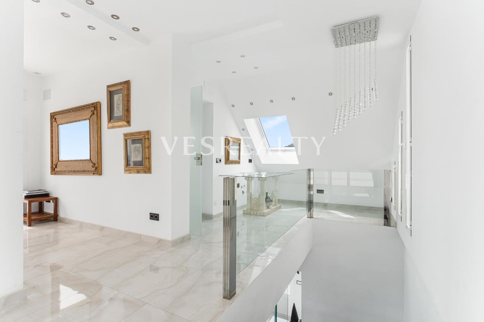 7 makuuhuone Huvila myytävänä paikassa Calpe / Calp mukana uima-altaan - 2 995 000 € (Ref: 9990876)