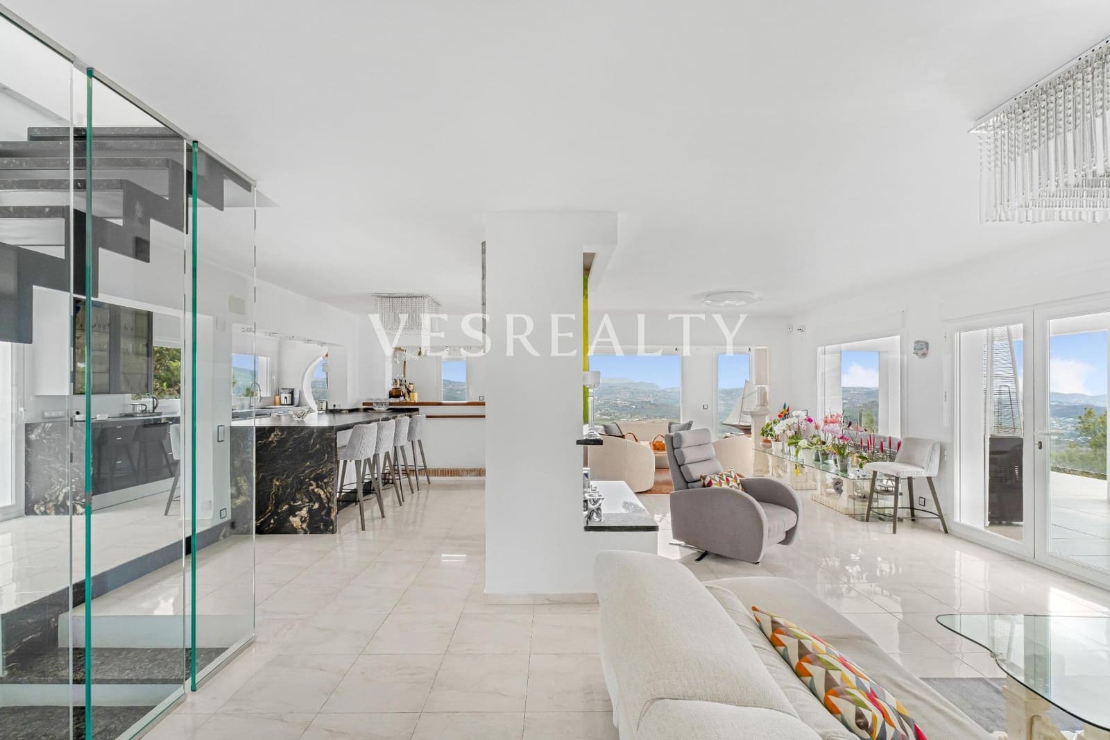 7 makuuhuone Huvila myytävänä paikassa Calpe / Calp mukana uima-altaan - 2 995 000 € (Ref: 9990876)