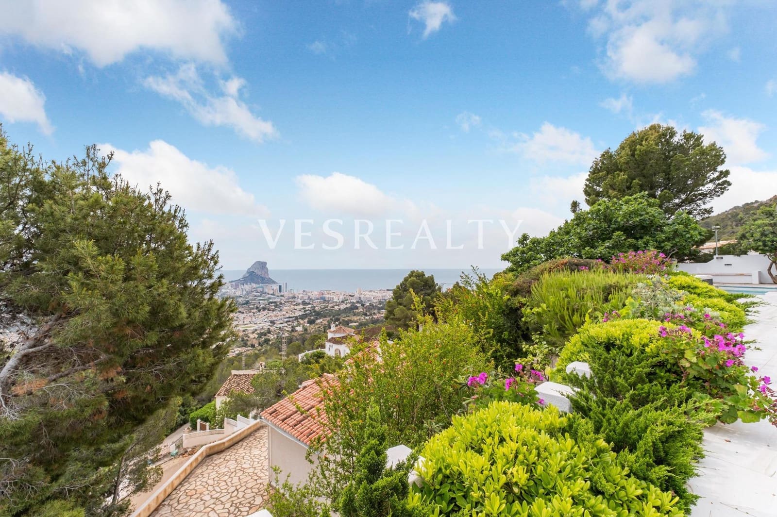 7 makuuhuone Huvila myytävänä paikassa Calpe / Calp mukana uima-altaan - 2 995 000 € (Ref: 9990876)