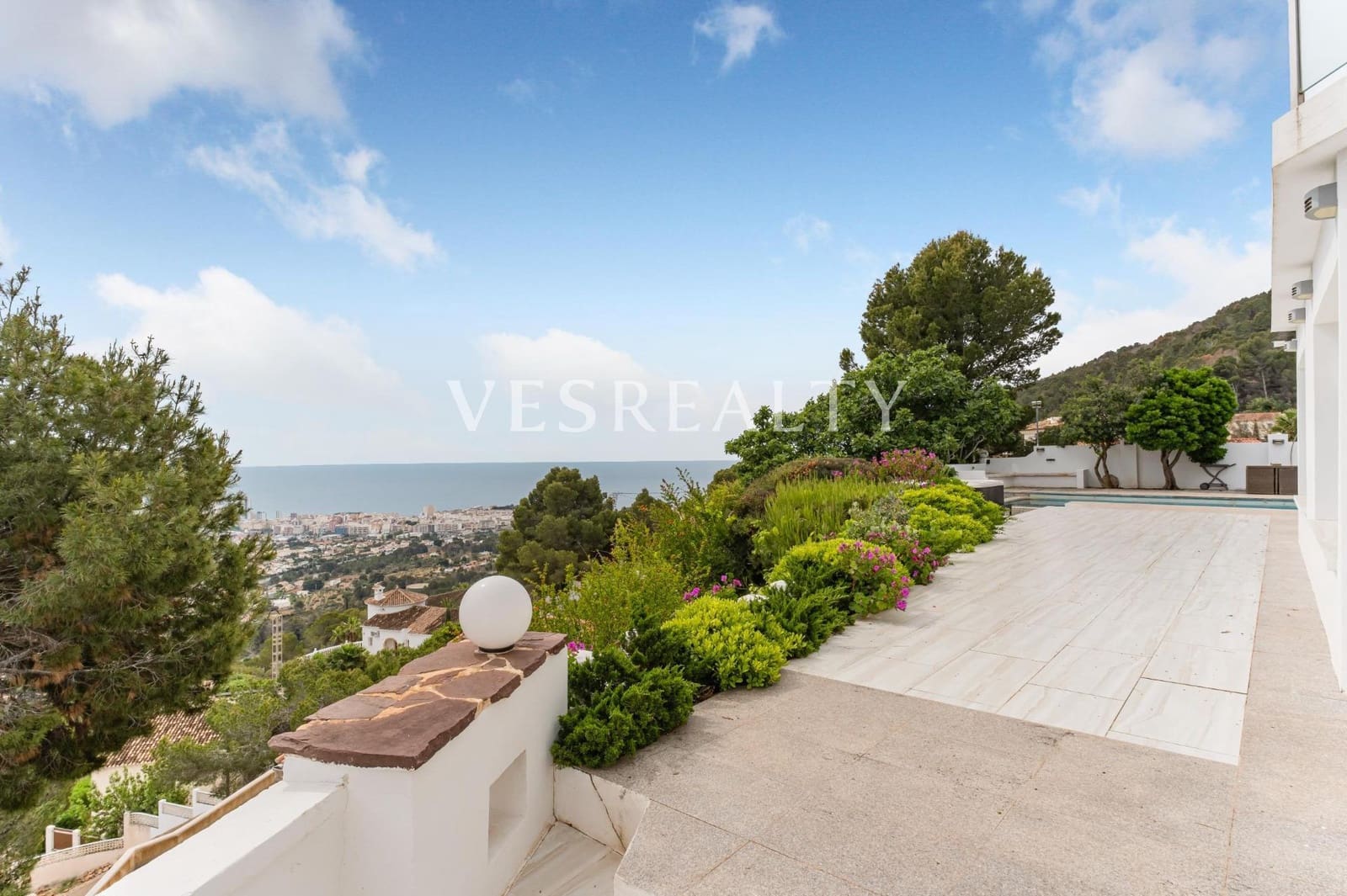 7 makuuhuone Huvila myytävänä paikassa Calpe / Calp mukana uima-altaan - 2 995 000 € (Ref: 9990876)
