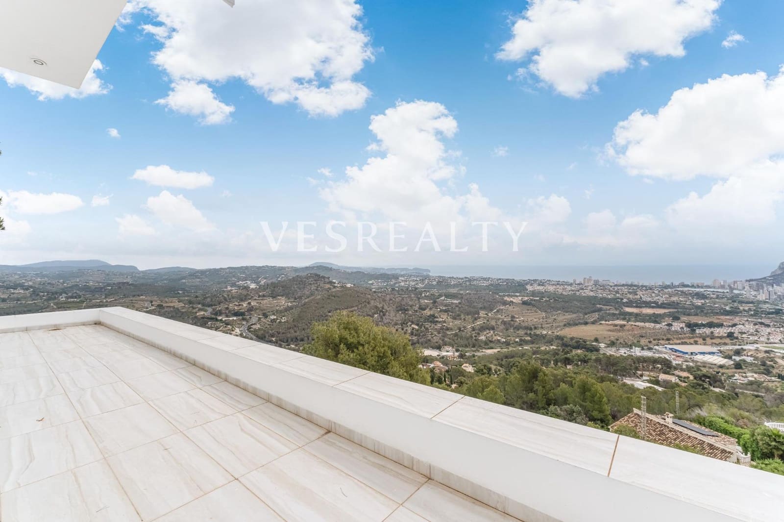 7 makuuhuone Huvila myytävänä paikassa Calpe / Calp mukana uima-altaan - 2 995 000 € (Ref: 9990876)