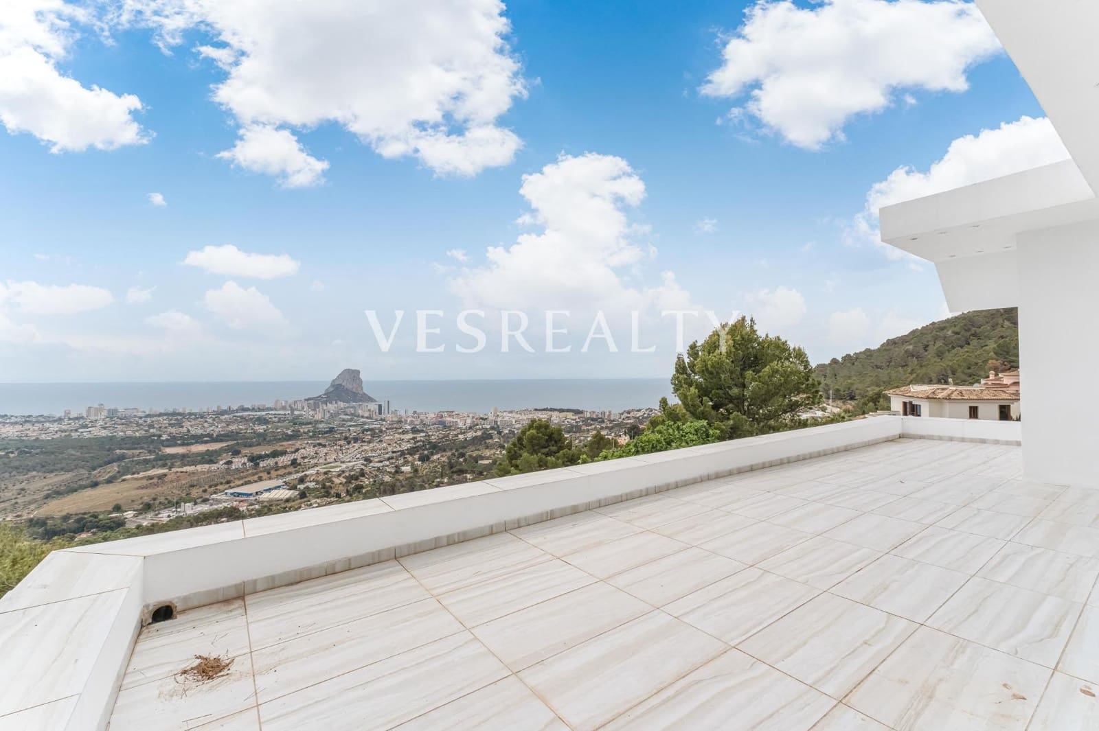 7 makuuhuone Huvila myytävänä paikassa Calpe / Calp mukana uima-altaan - 2 995 000 € (Ref: 9990876)