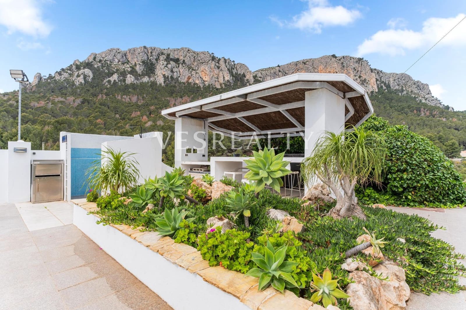 7 makuuhuone Huvila myytävänä paikassa Calpe / Calp mukana uima-altaan - 2 995 000 € (Ref: 9990876)