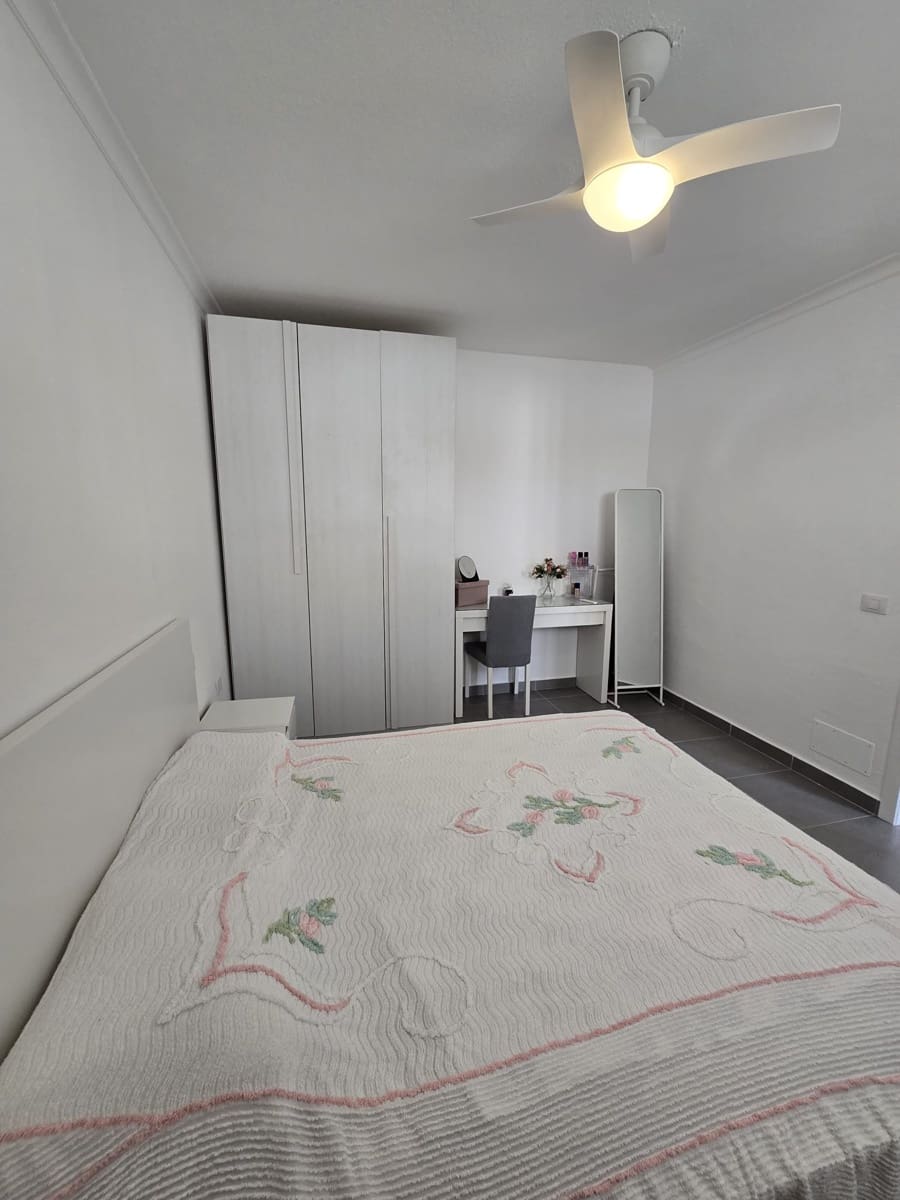 2 bedroom Apartment for sale in Playa Paraiso with pool garage - € 285,000 (Ref: 10009690)