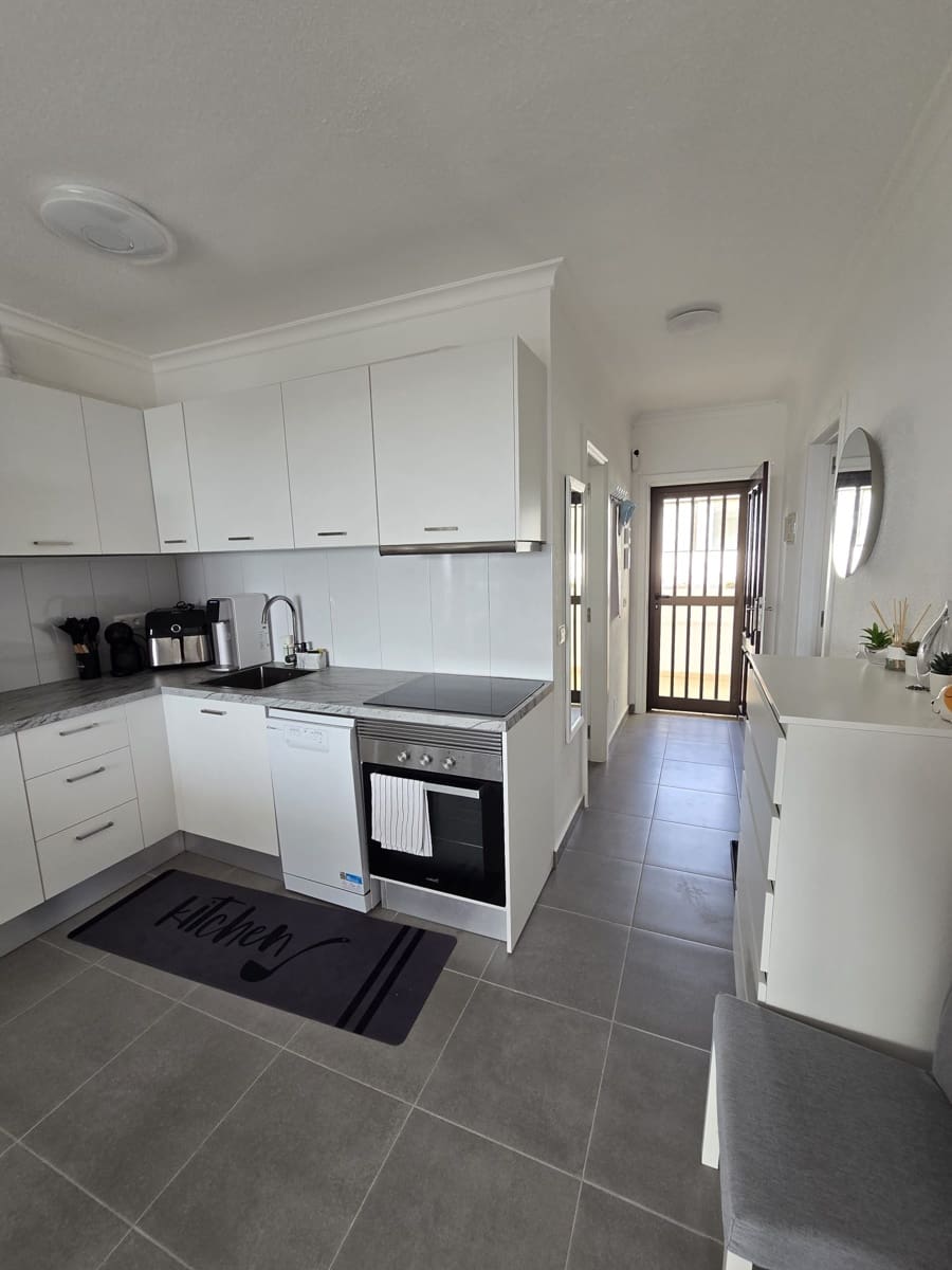 2 bedroom Apartment for sale in Playa Paraiso with pool garage - € 285,000 (Ref: 10009690)