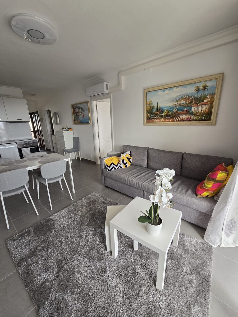 2 bedroom Apartment for sale in Playa Paraiso with pool garage - € 285,000 (Ref: 10009690)