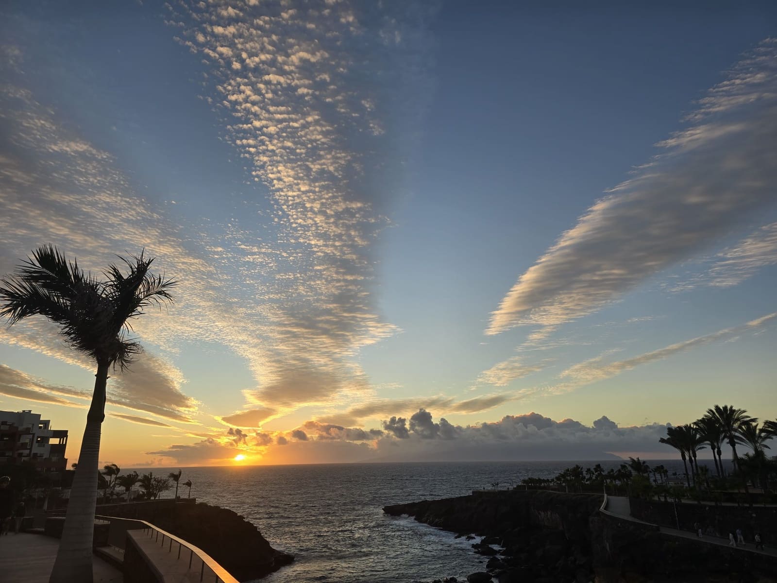 2 slaapkamer Appartement te koop in Playa Paraiso met zwembad - € 285.000 (Ref: 10039224)