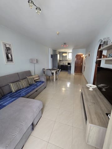 Apartamento de 2 habitaciones en Playa Paraiso, Adeje en venta con piscina - 285.000 € (Ref: 10039224)