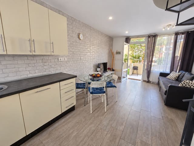 1 bedroom Bungalow for sale in Playa de las Américas, Adeje with pool garage - € 320,000 (Ref: 10116196)