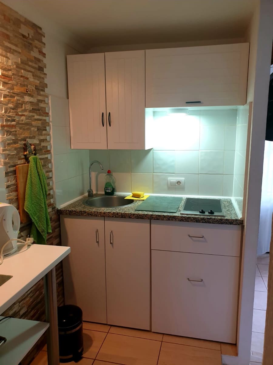 1 soveværelse Lejlighed til salg i Los Cristianos med swimmingpool - € 234.999 (Ref: 8951673)