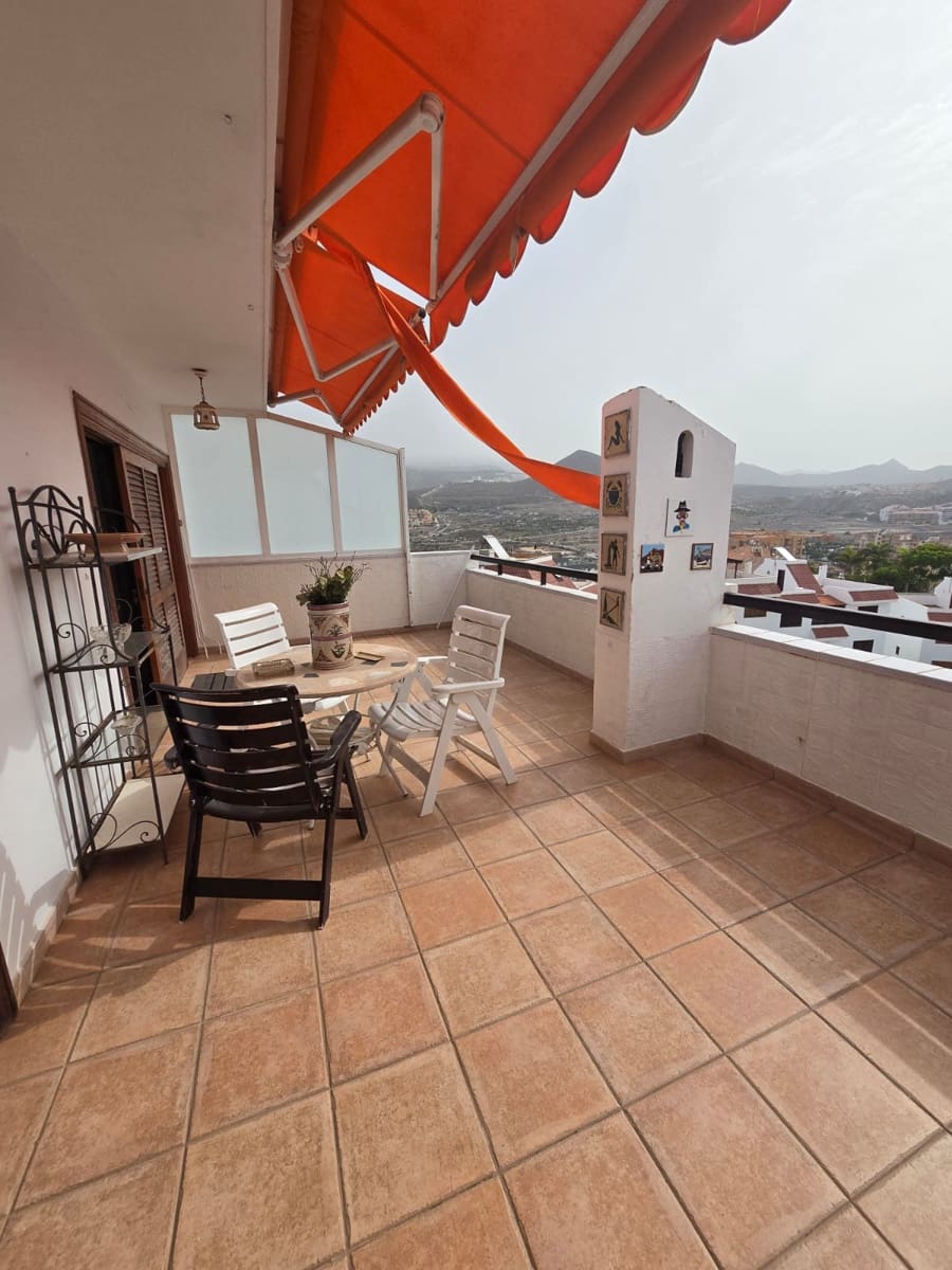 3 soveværelse Lejlighed til salg i Los Cristianos med swimmingpool garage - € 549.000 (Ref: 8952380)