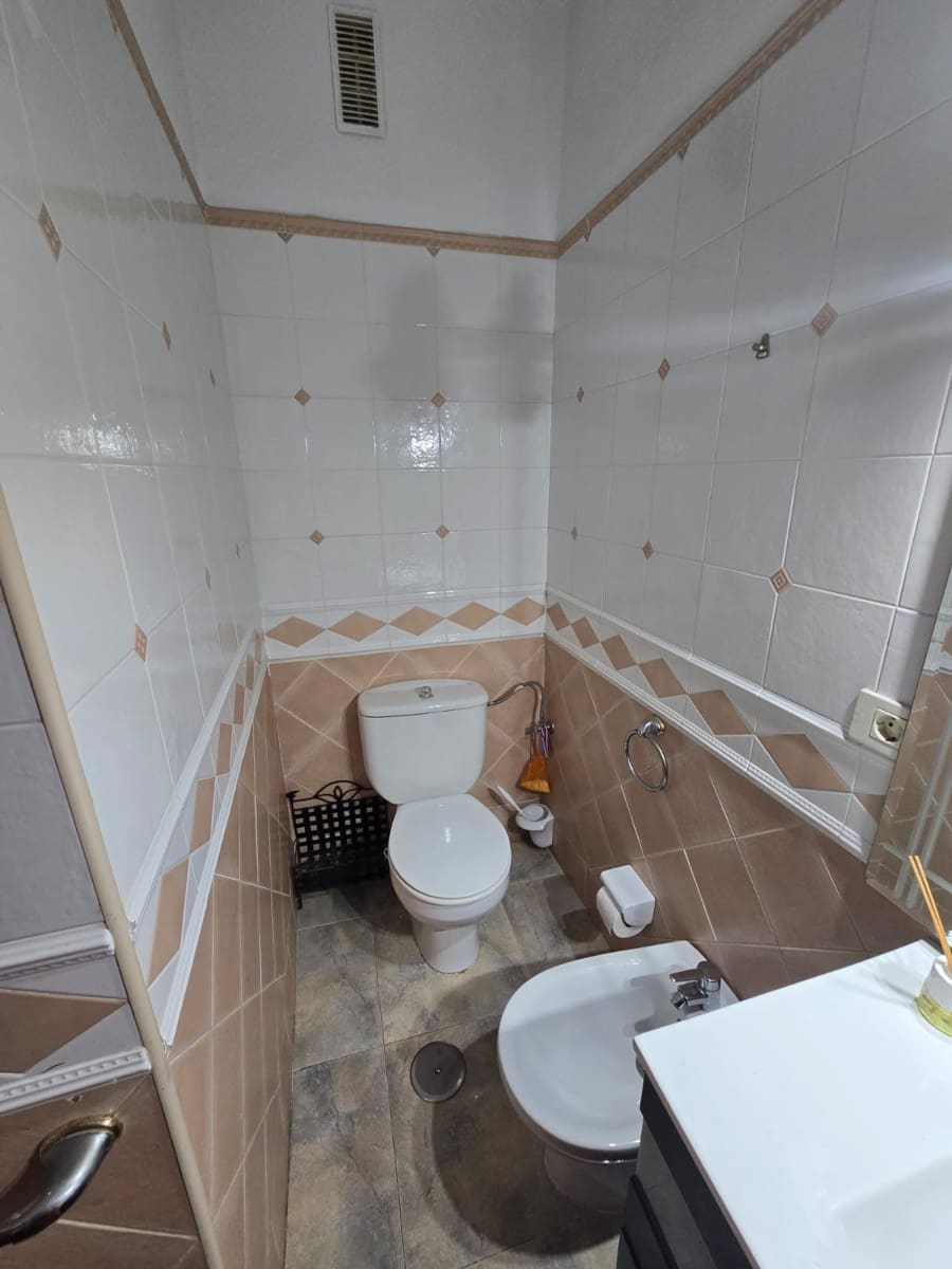 3 soveværelse Lejlighed til salg i Los Cristianos med swimmingpool garage - € 549.000 (Ref: 8952380)