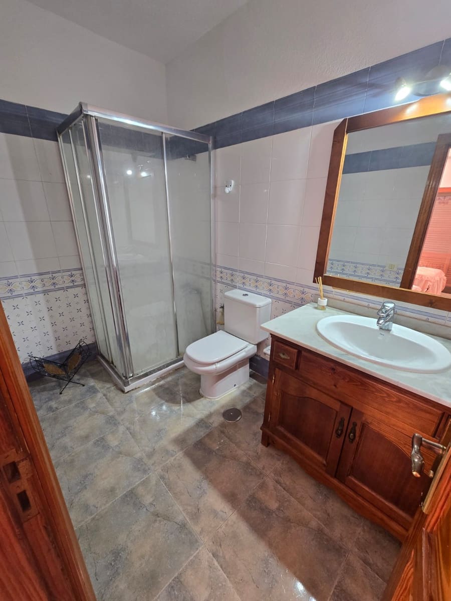 3 soveværelse Lejlighed til salg i Los Cristianos med swimmingpool garage - € 549.000 (Ref: 8952380)