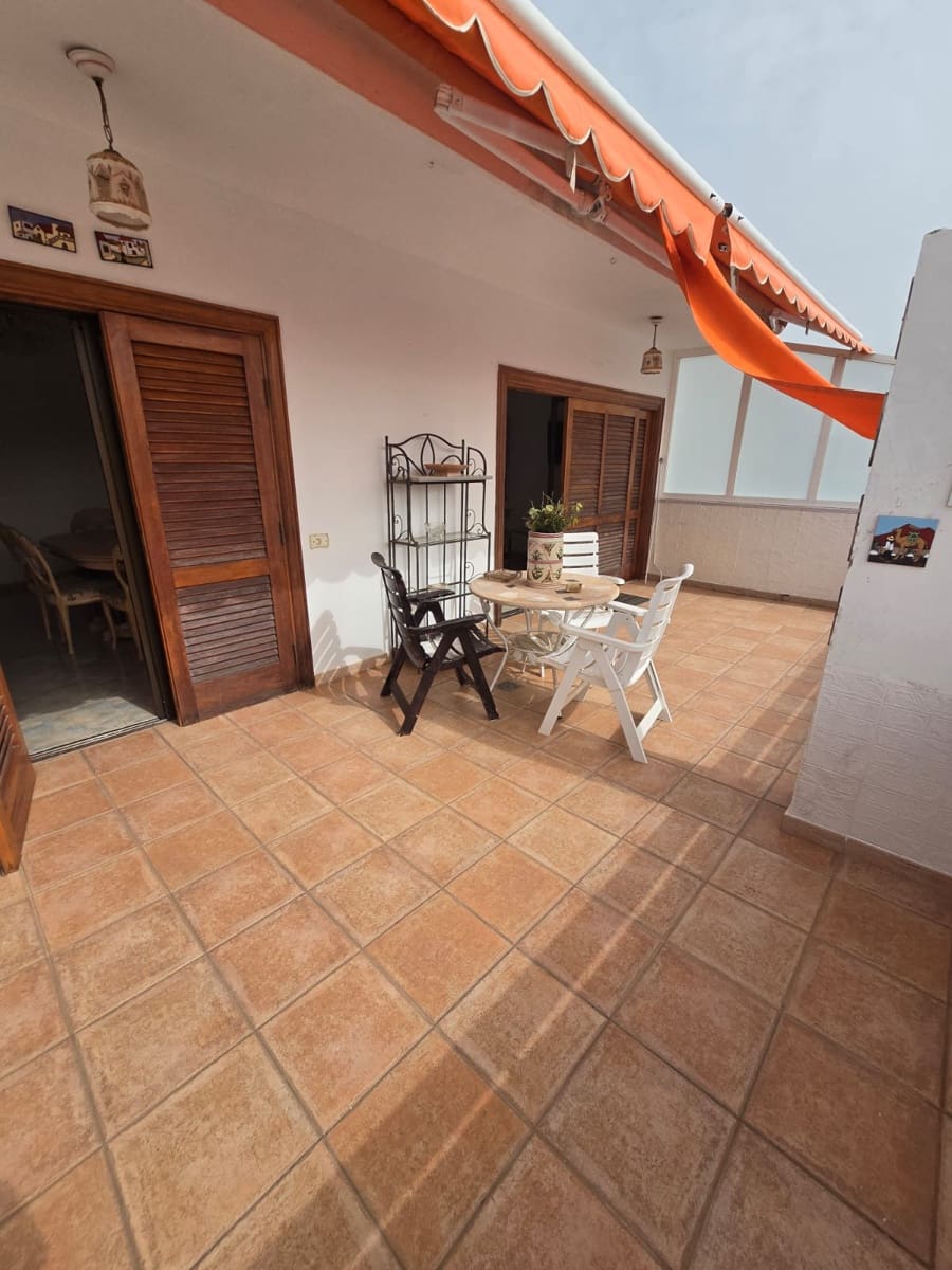 3 soveværelse Lejlighed til salg i Los Cristianos med swimmingpool garage - € 549.000 (Ref: 8952380)