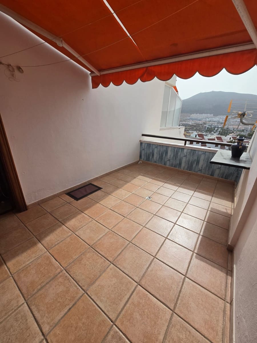 3 soveværelse Lejlighed til salg i Los Cristianos med swimmingpool garage - € 549.000 (Ref: 8952380)