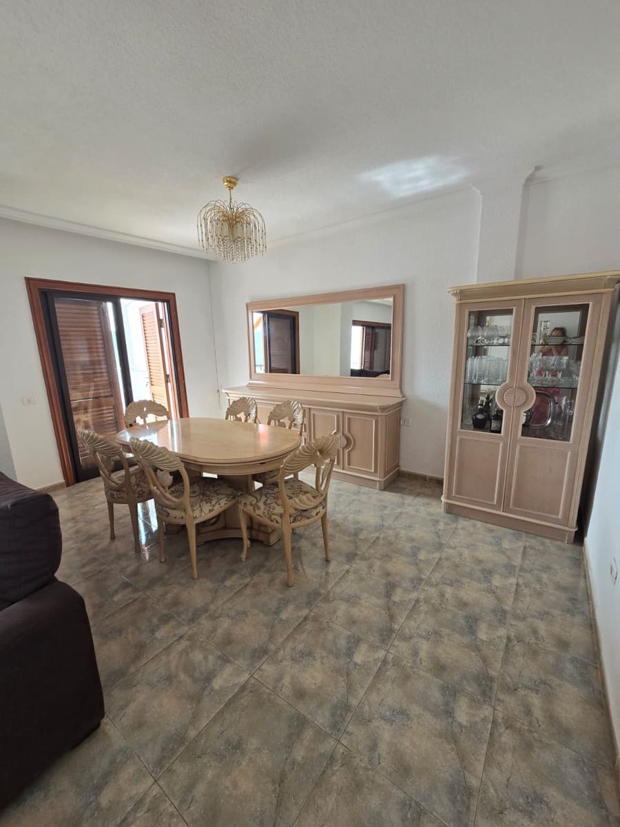 3 soveværelse Lejlighed til salg i Los Cristianos med swimmingpool garage - € 549.000 (Ref: 8952380)