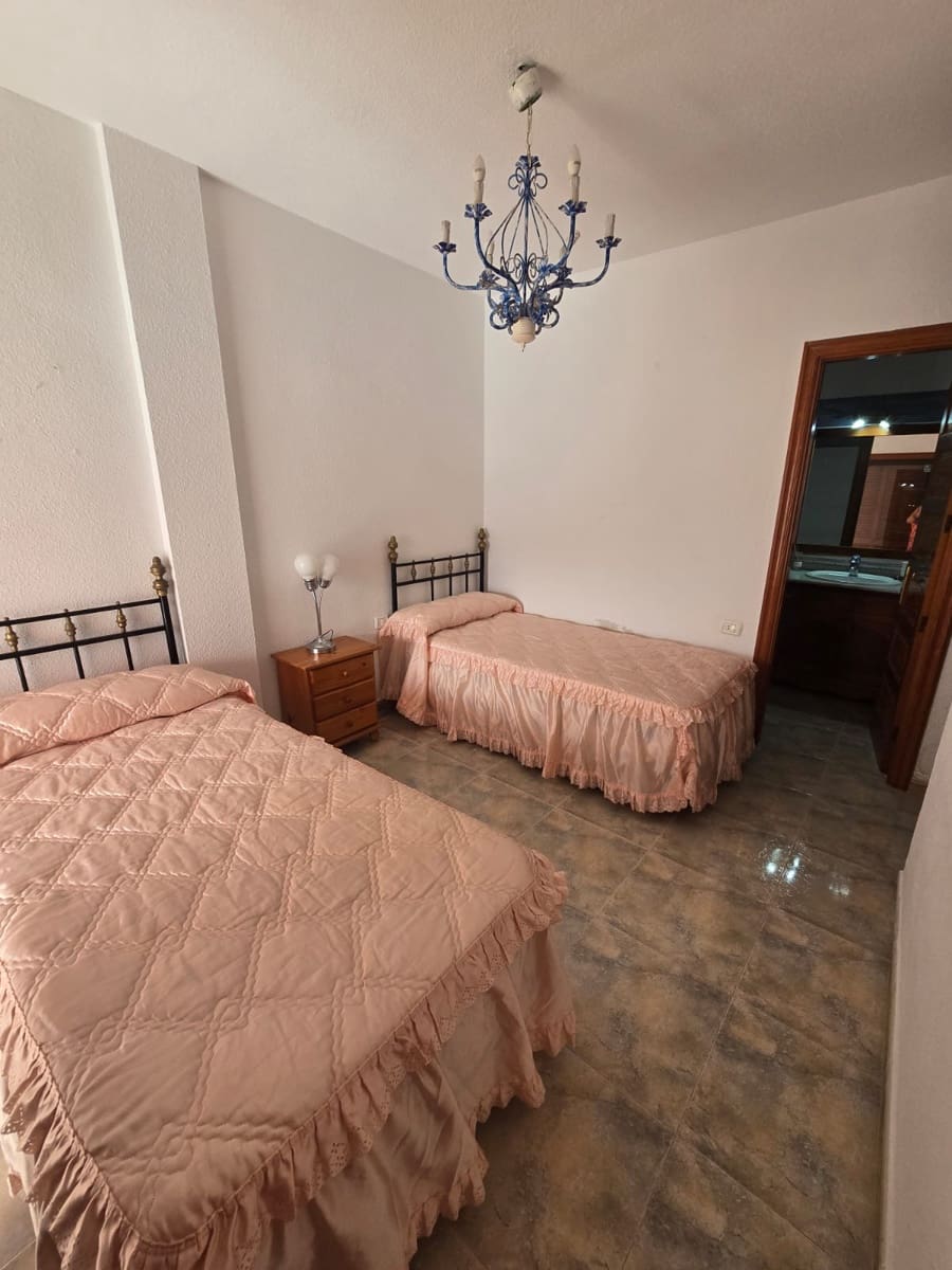 3 soveværelse Lejlighed til salg i Los Cristianos med swimmingpool garage - € 549.000 (Ref: 8952380)