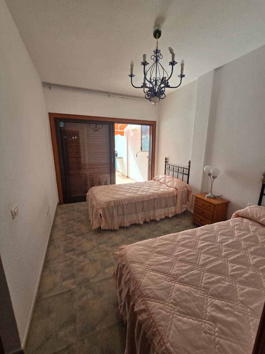 3 soveværelse Lejlighed til salg i Los Cristianos med swimmingpool garage - € 549.000 (Ref: 8952380)