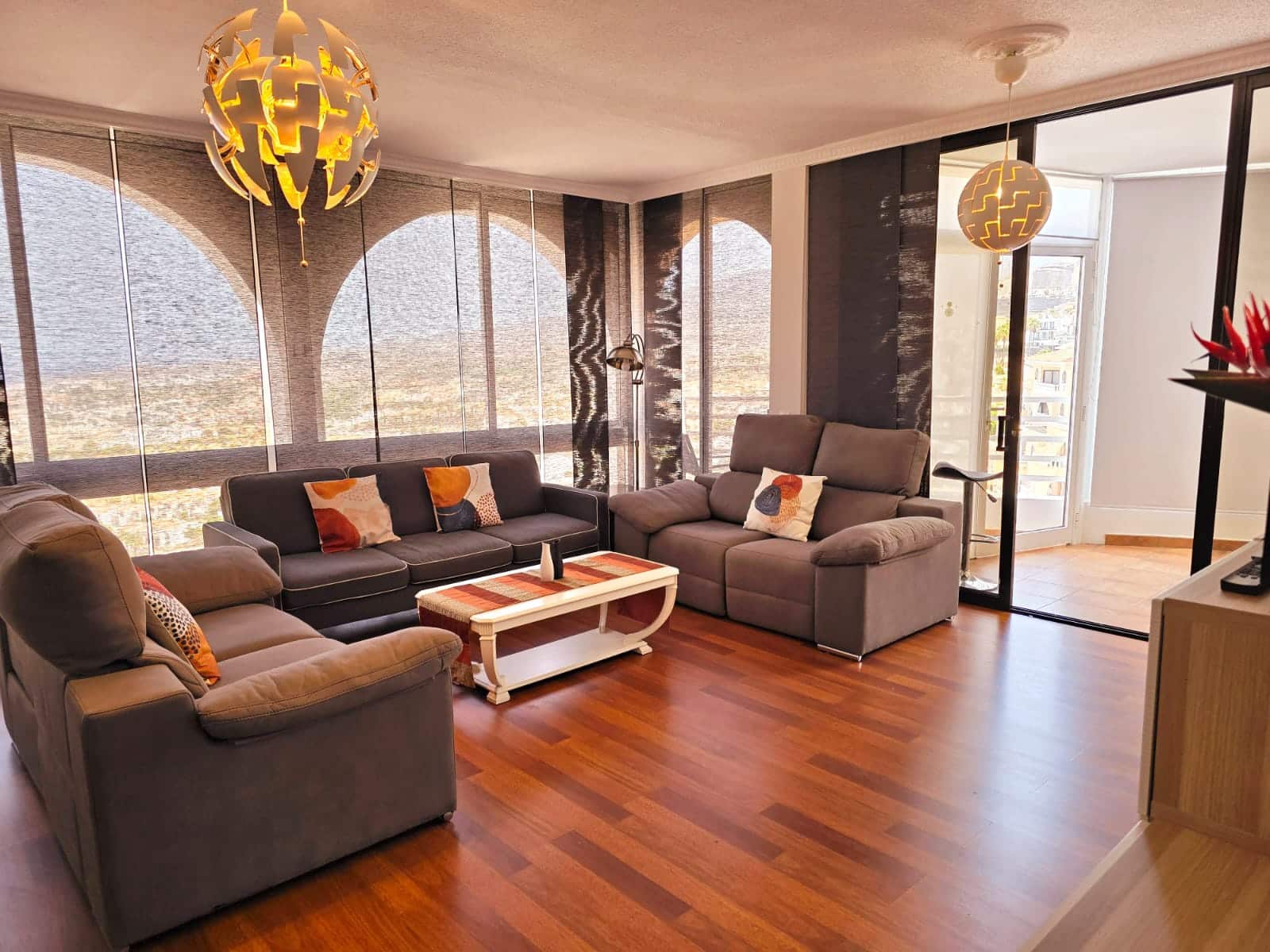 5 soveværelse Byhus til salg i Costa Adeje med garage - € 625.000 (Ref: 9148566)