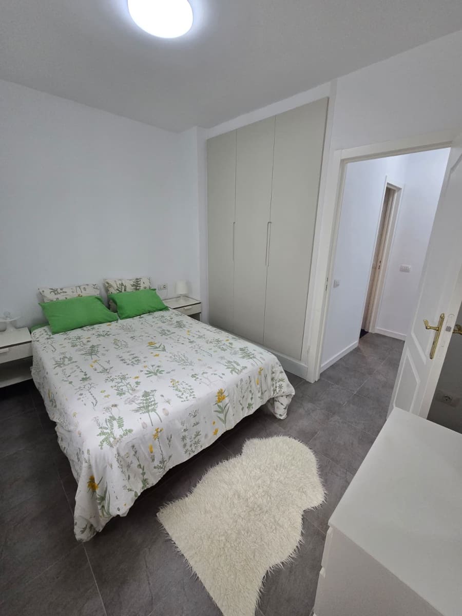 Apartamento de 1 habitación en Costa Adeje en venta con piscina - 245.000 € (Ref: 9256641)