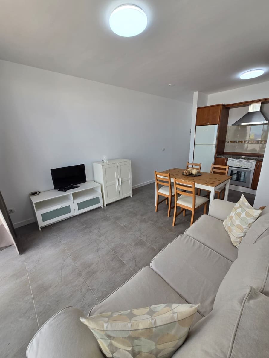 Apartamento de 1 habitación en Costa Adeje en venta con piscina - 245.000 € (Ref: 9256641)