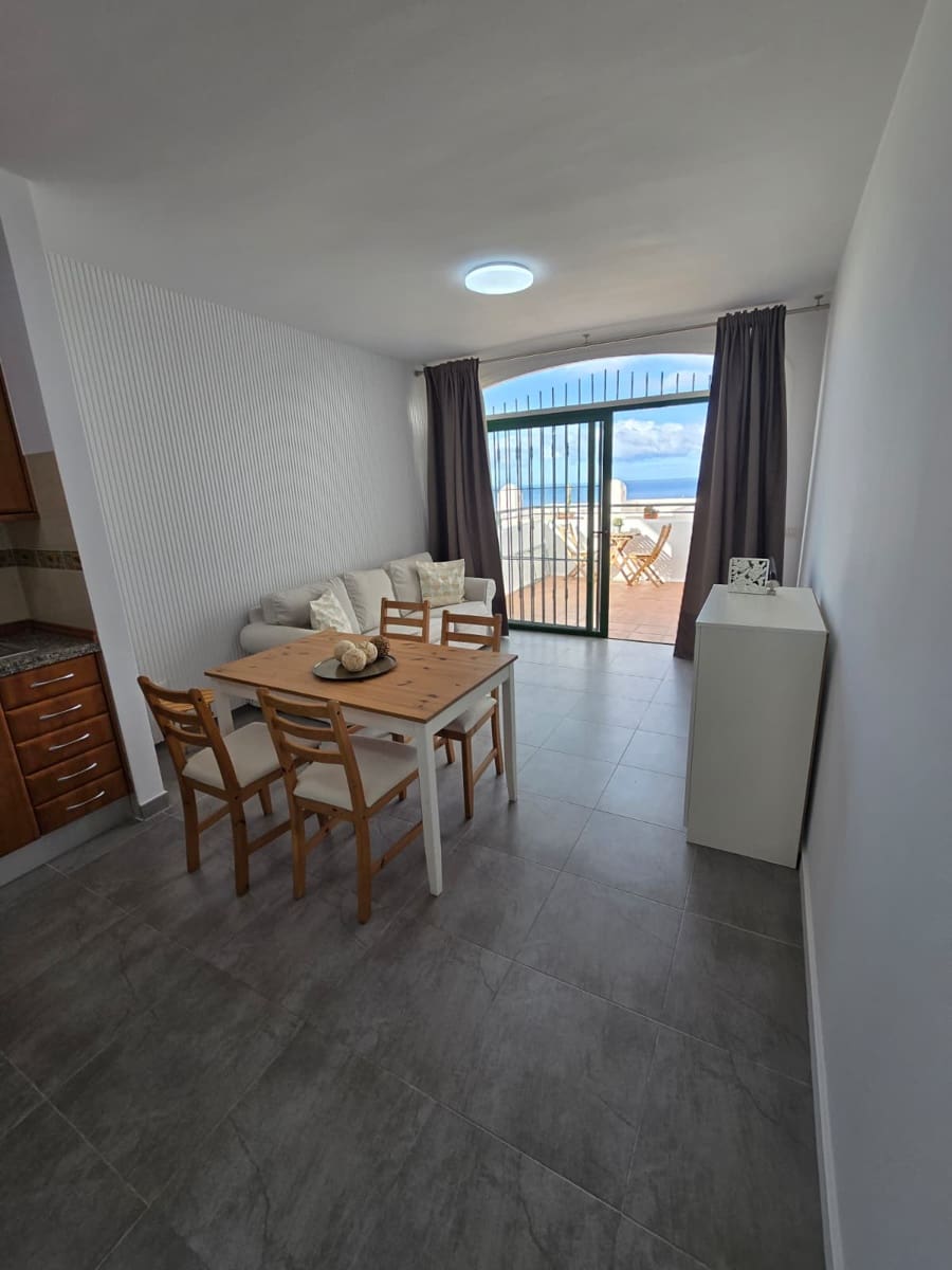 Apartamento de 1 habitación en Costa Adeje en venta con piscina - 245.000 € (Ref: 9256641)