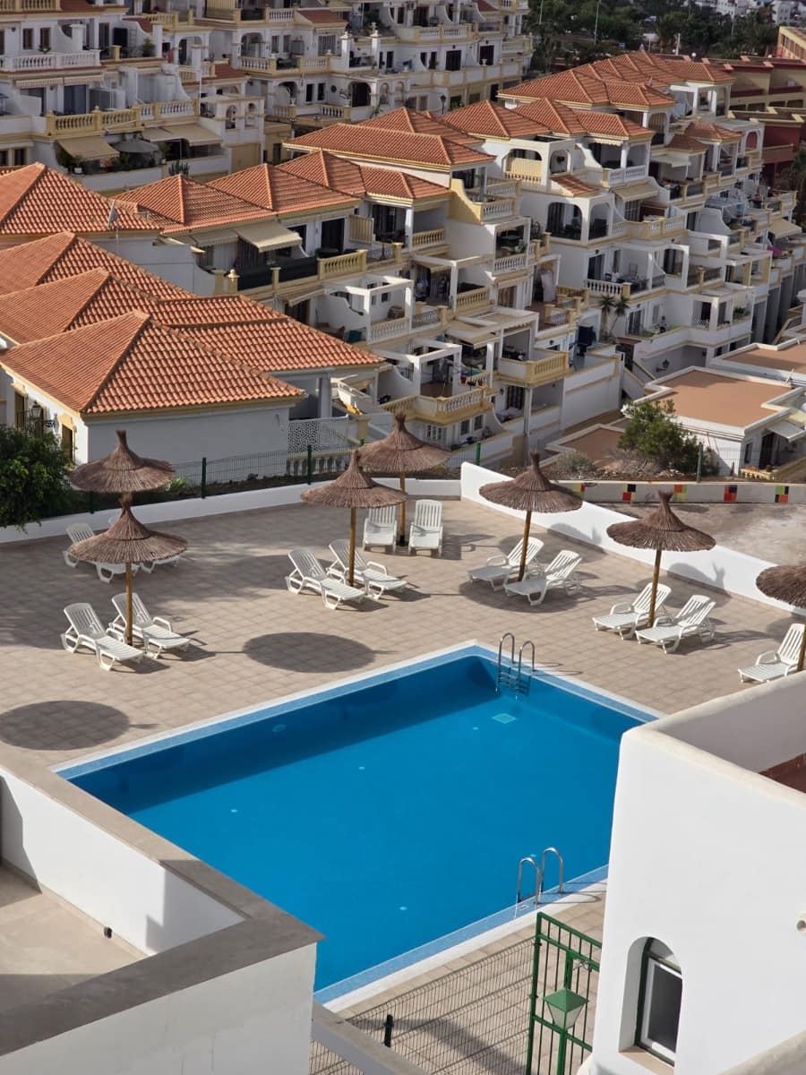 Apartamento de 1 habitación en Costa Adeje en venta con piscina - 245.000 € (Ref: 9256641)