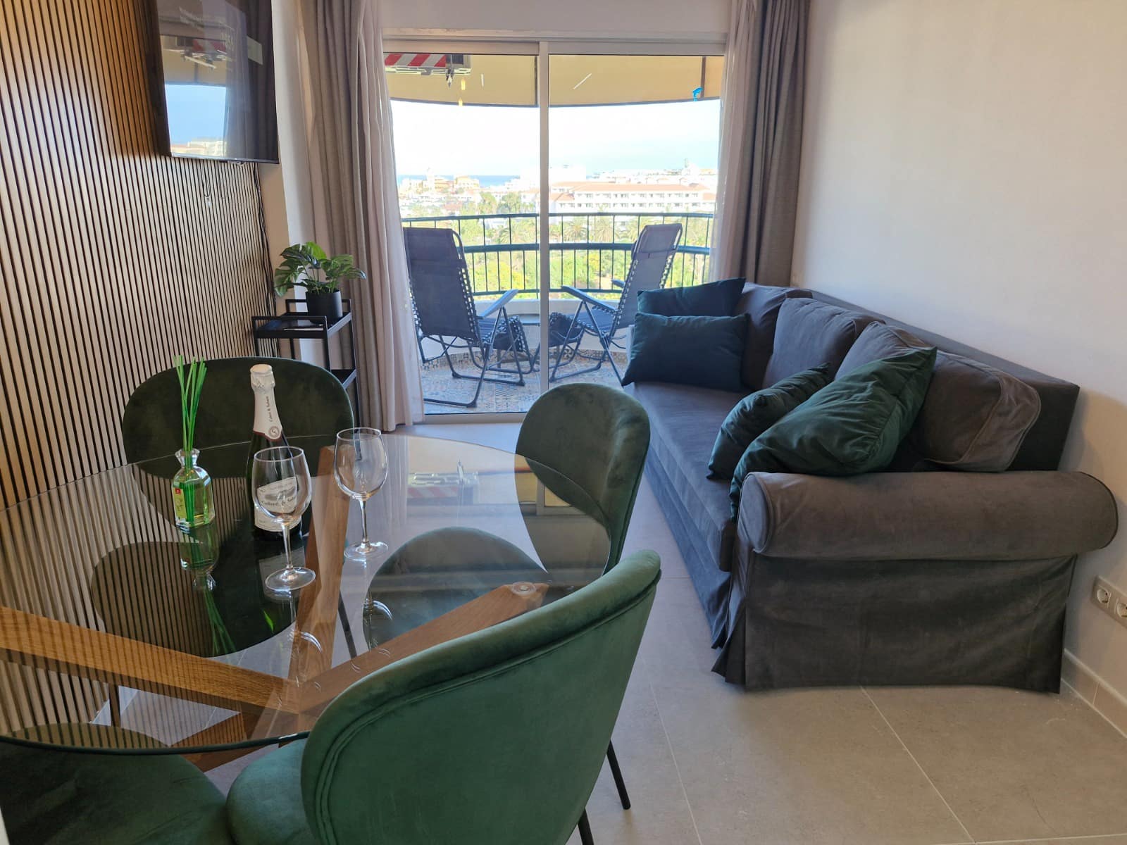 1 soveværelse Lejlighed til salg i Los Cristianos med swimmingpool - € 565.000 (Ref: 9337040)