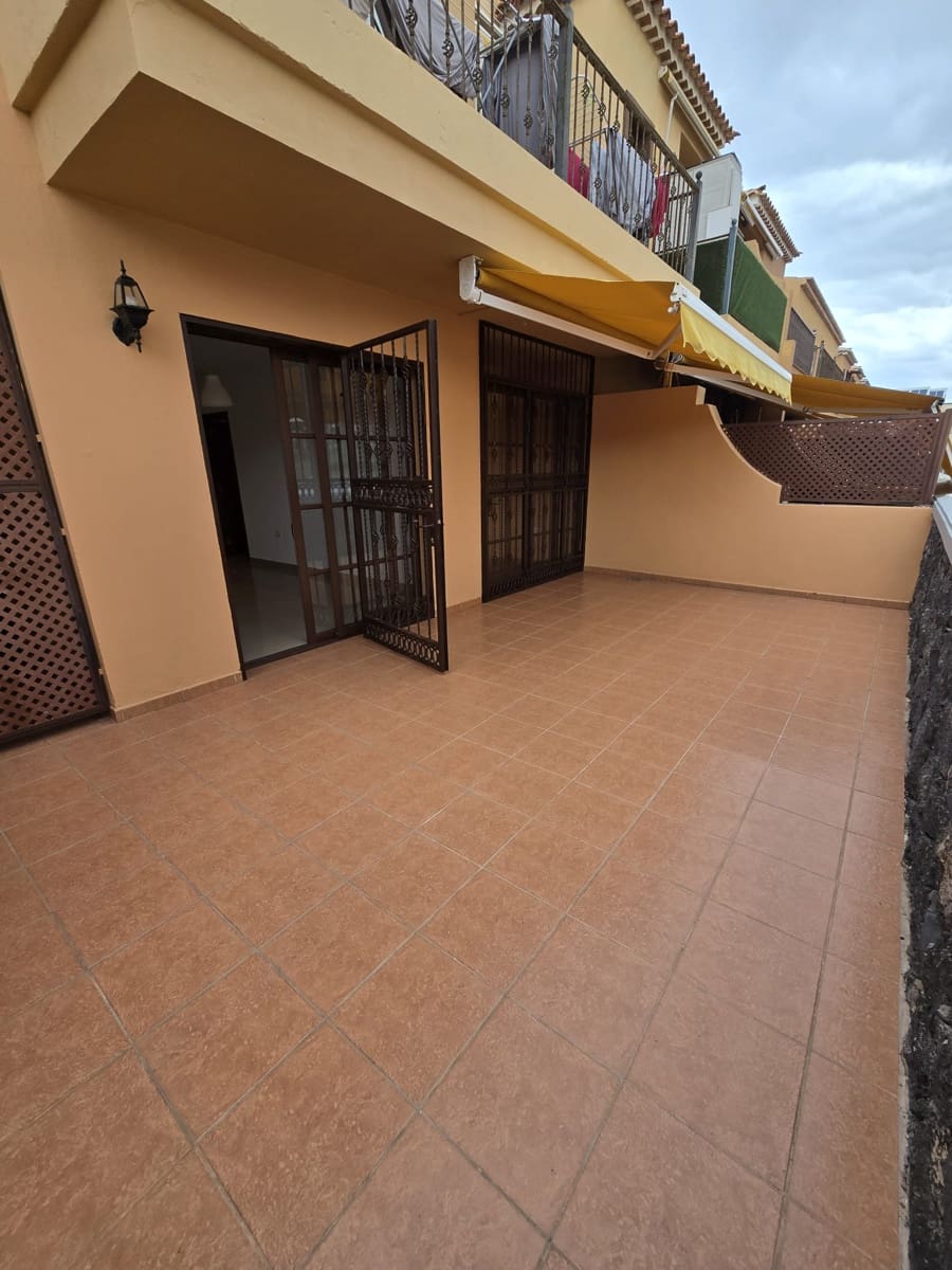 2 chambre Appartement à vendre à Costa del Silencio avec piscine garage - 285 000 € (Ref: 9397819)