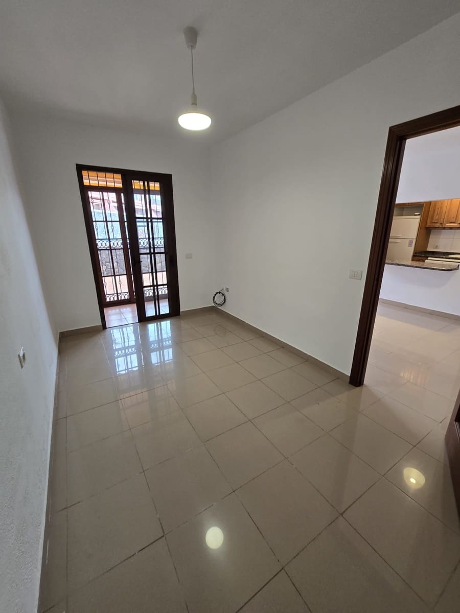 2 chambre Appartement à vendre à Costa del Silencio avec piscine garage - 285 000 € (Ref: 9397819)
