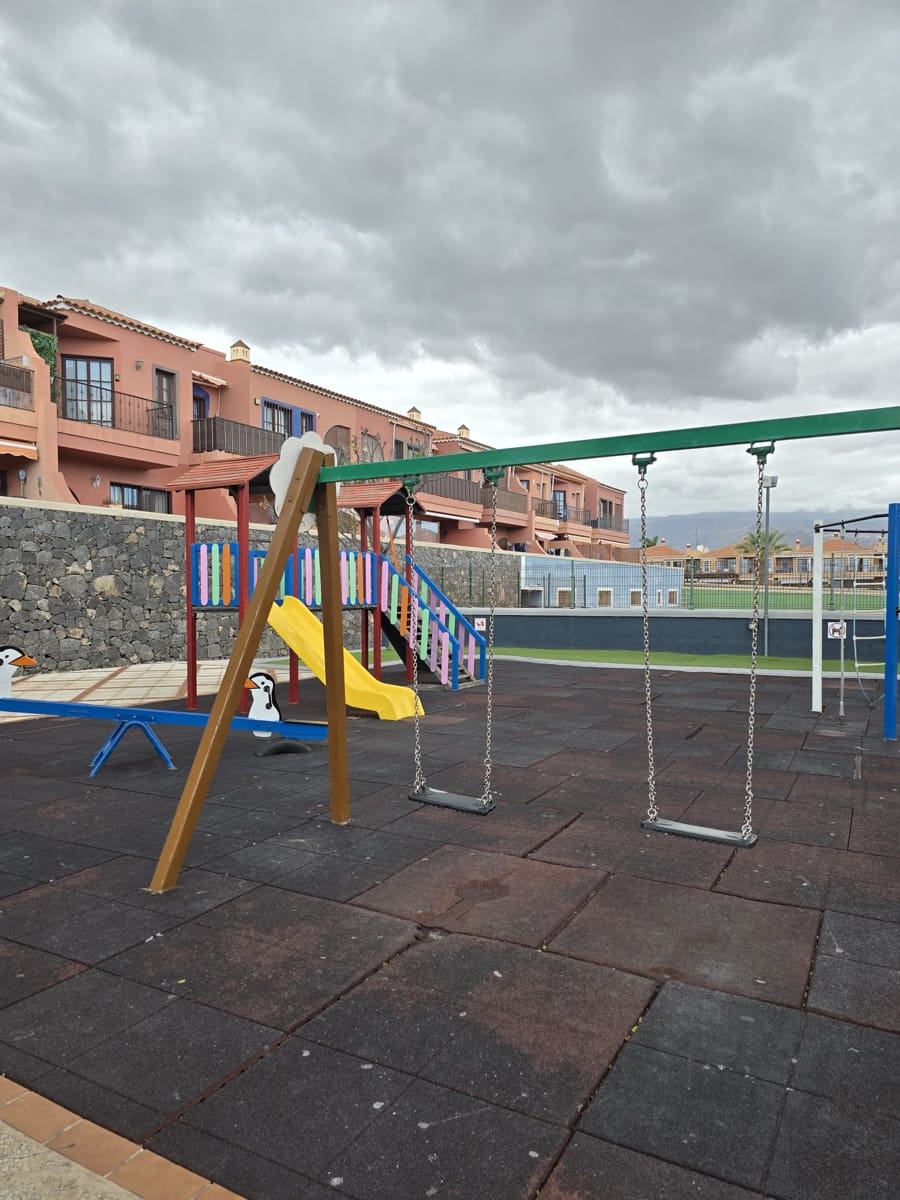 2 chambre Appartement à vendre à Costa del Silencio avec piscine garage - 285 000 € (Ref: 9397819)