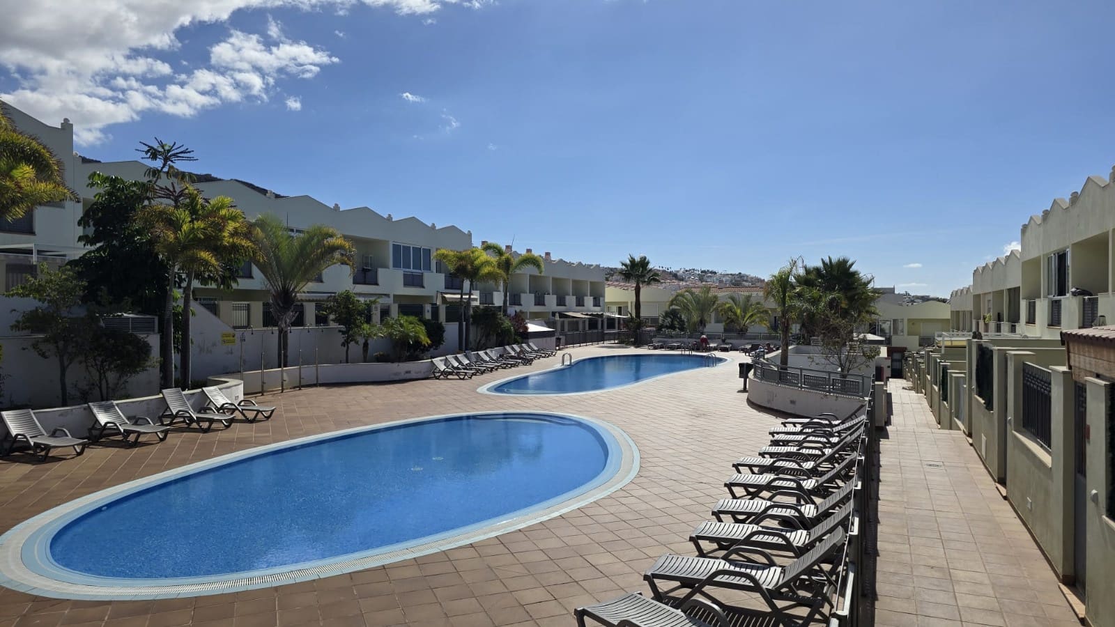 2 chambre Appartement à vendre à Costa del Silencio avec piscine garage - 285 000 € (Ref: 9397819)