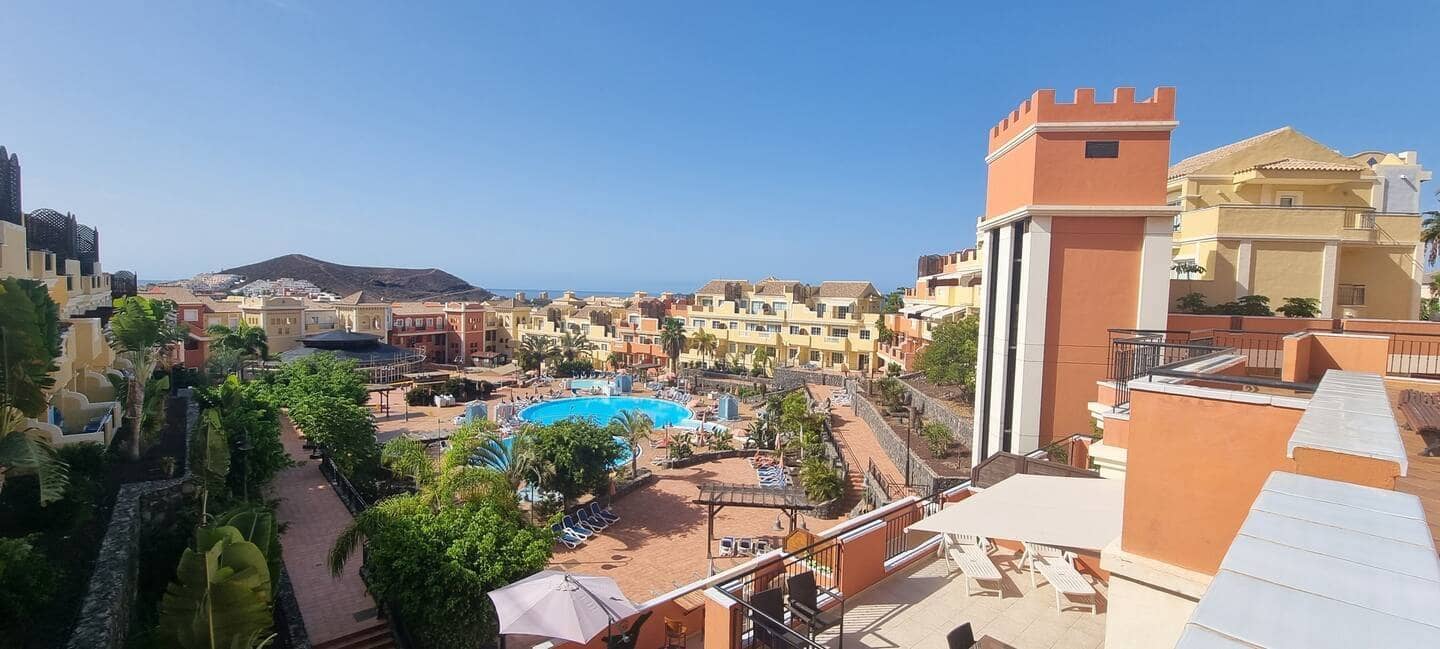 2 sovrum Lägenhet till salu i Los Cristianos med pool - 290 000 € (Ref: 9452902)