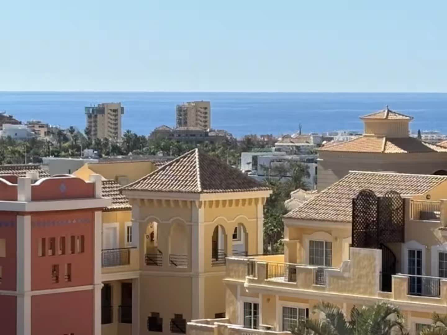 2 sovrum Lägenhet till salu i Los Cristianos med pool - 290 000 € (Ref: 9452902)