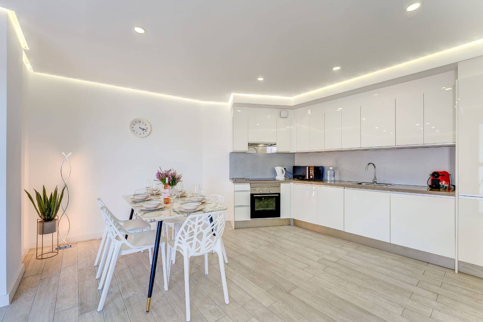 3 makuuhuone Huoneisto myytävänä paikassa Playa Paraiso mukana uima-altaan - 690 000 € (Ref: 9486567)