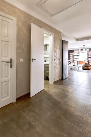 2 Zimmer Apartment zu verkaufen in Torviscas Centro y Alto, Adeje mit Pool - 345.000 € (Ref: 9578196)