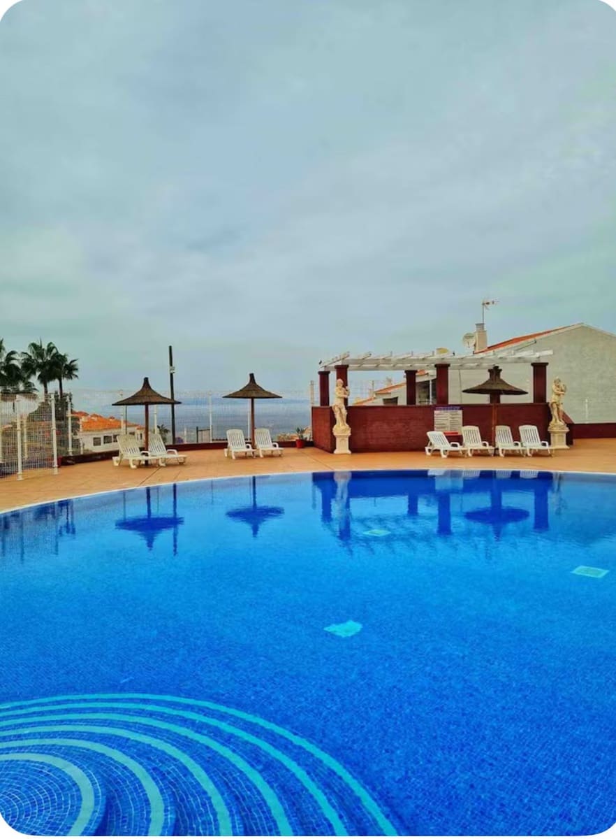 2 Zimmer Apartment zu verkaufen in Costa Adeje mit Pool - 345.000 € (Ref: 9578196)