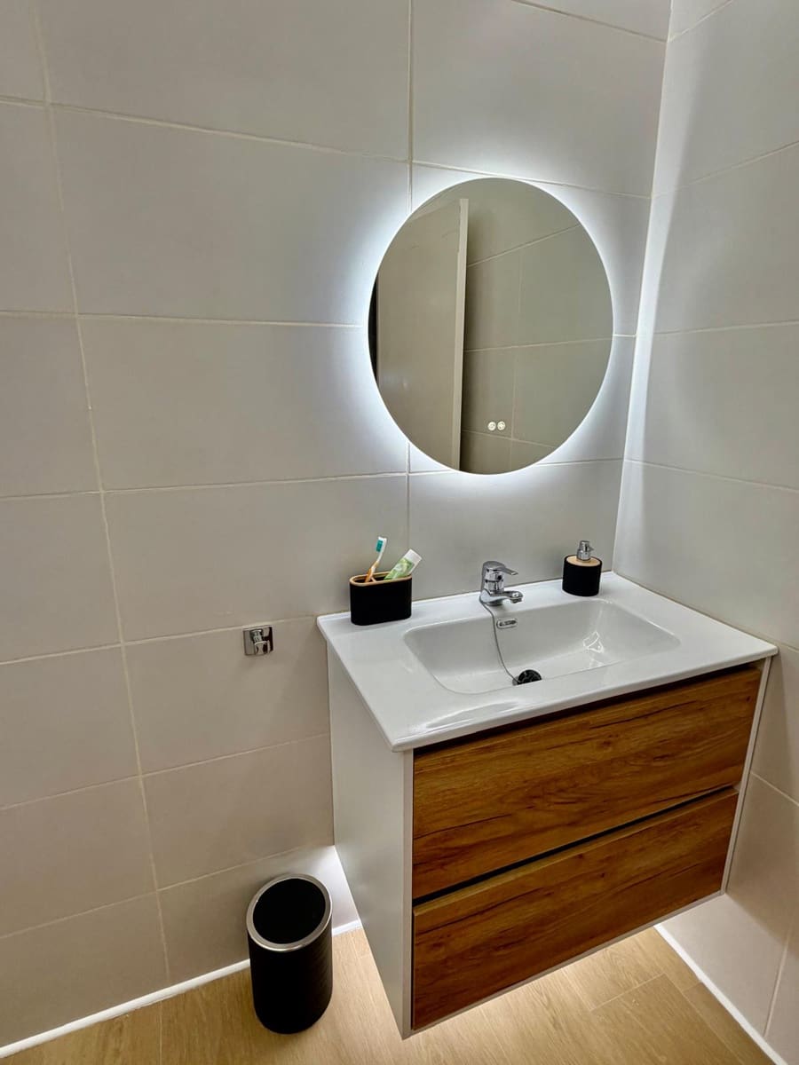 Apartment for sale in Playa Paraiso with pool - € 215,000 (Ref: 9702403)