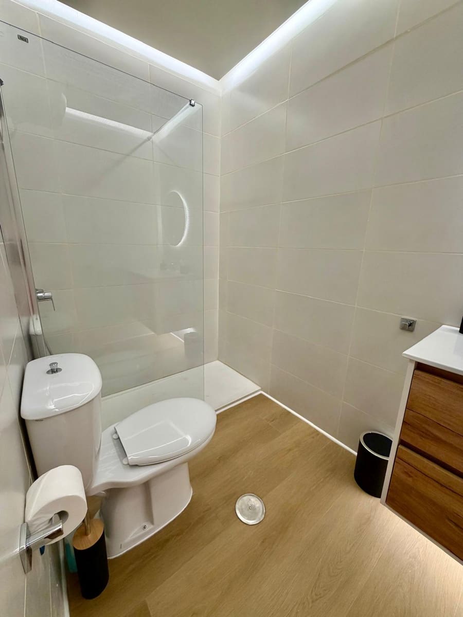 Apartment for sale in Playa Paraiso with pool - € 215,000 (Ref: 9702403)