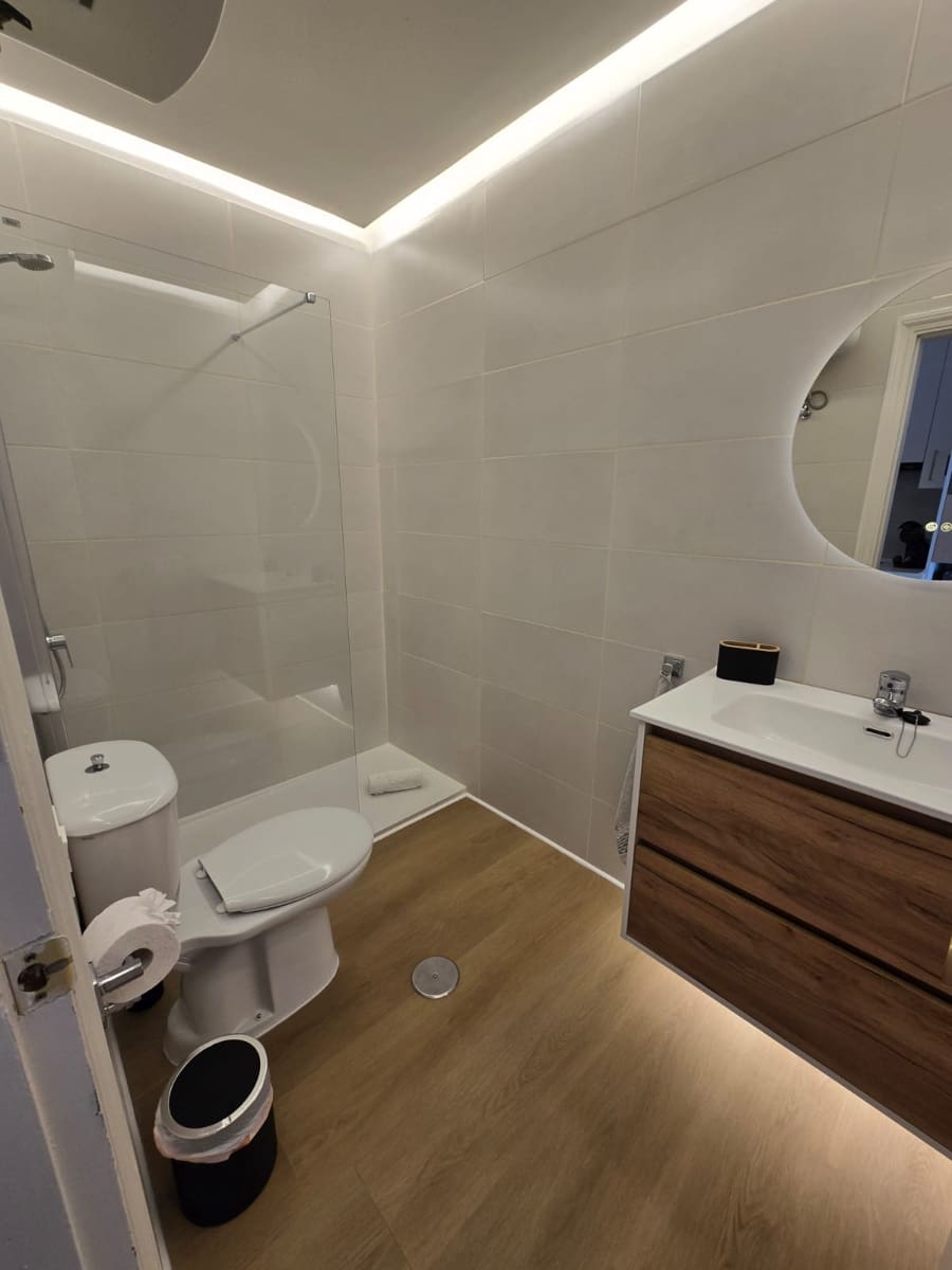 Apartment for sale in Playa Paraiso with pool - € 215,000 (Ref: 9702403)