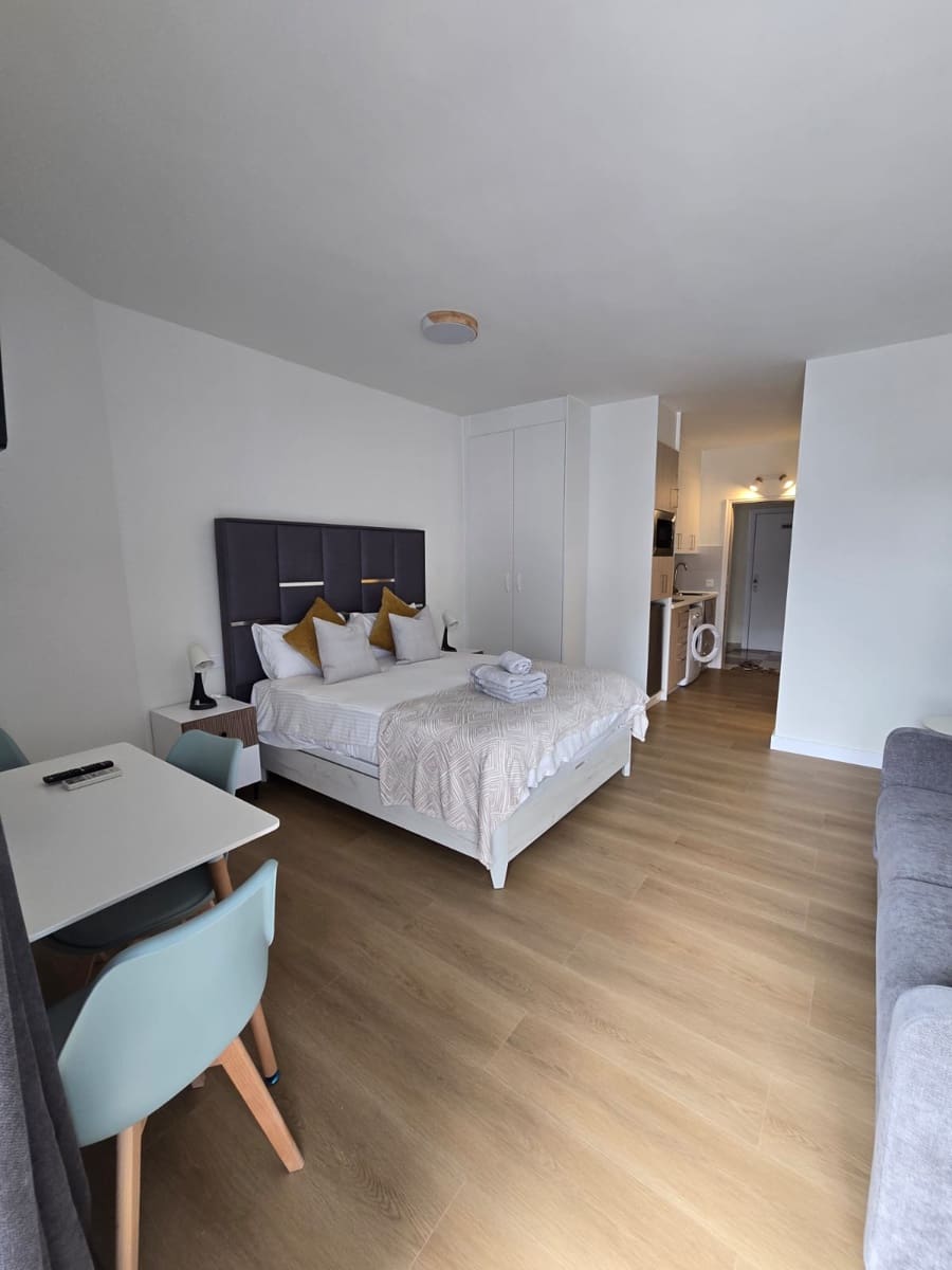 Apartment for sale in Playa Paraiso with pool - € 215,000 (Ref: 9702403)